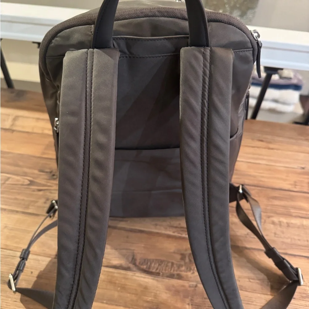 Tumi Voyager Hilden backpack- great used condition